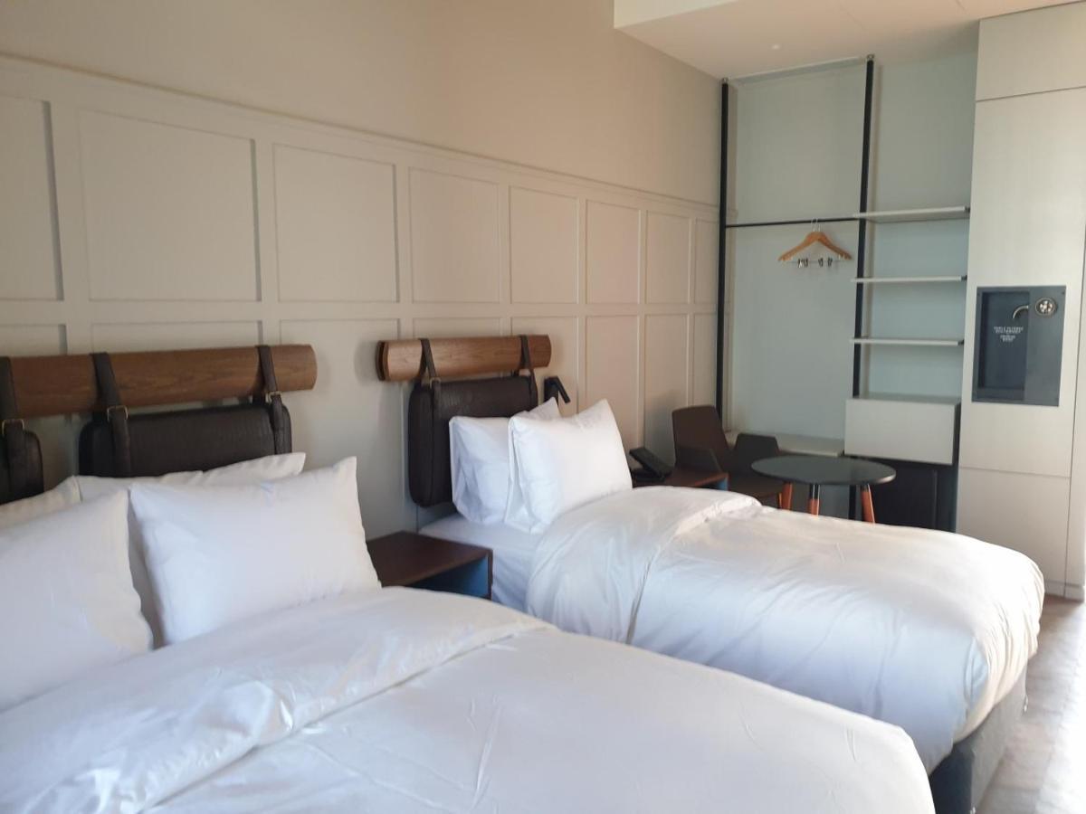 Junibino Hotel Hongdae Seoul Exterior photo